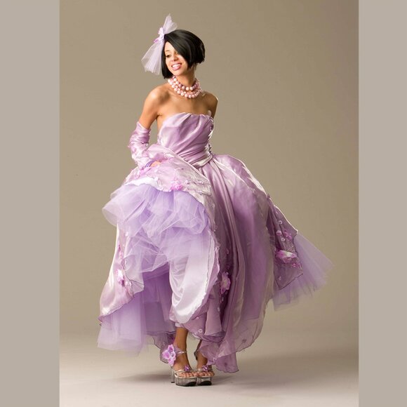 STRAPLESS LAVENDER BALL GOWN - Picture 4 of 13